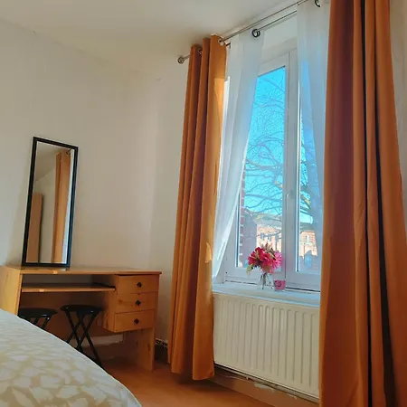 Проживание в семье Homestay Tourcoing *