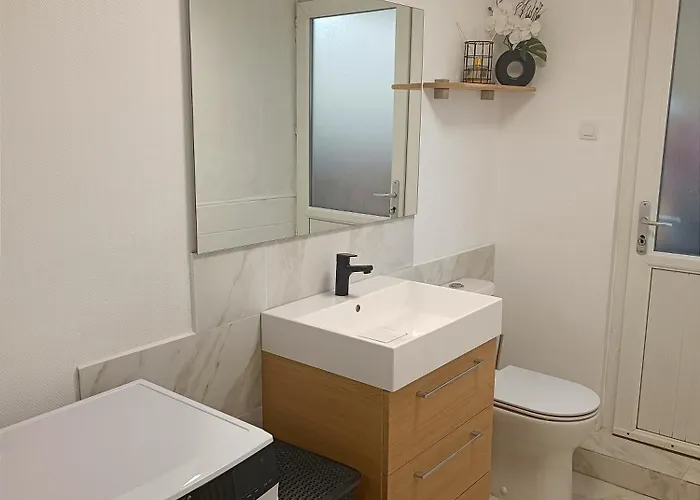 Homestay Tourcoing בית אירוח טורקואן