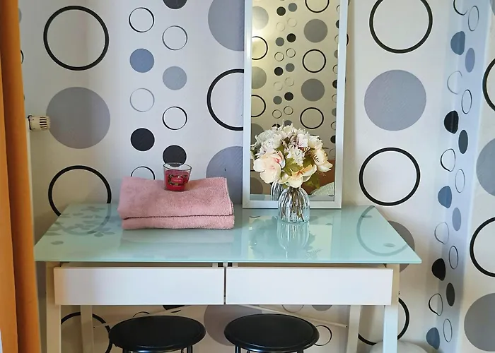 Homestay Tourcoing בית אירוח